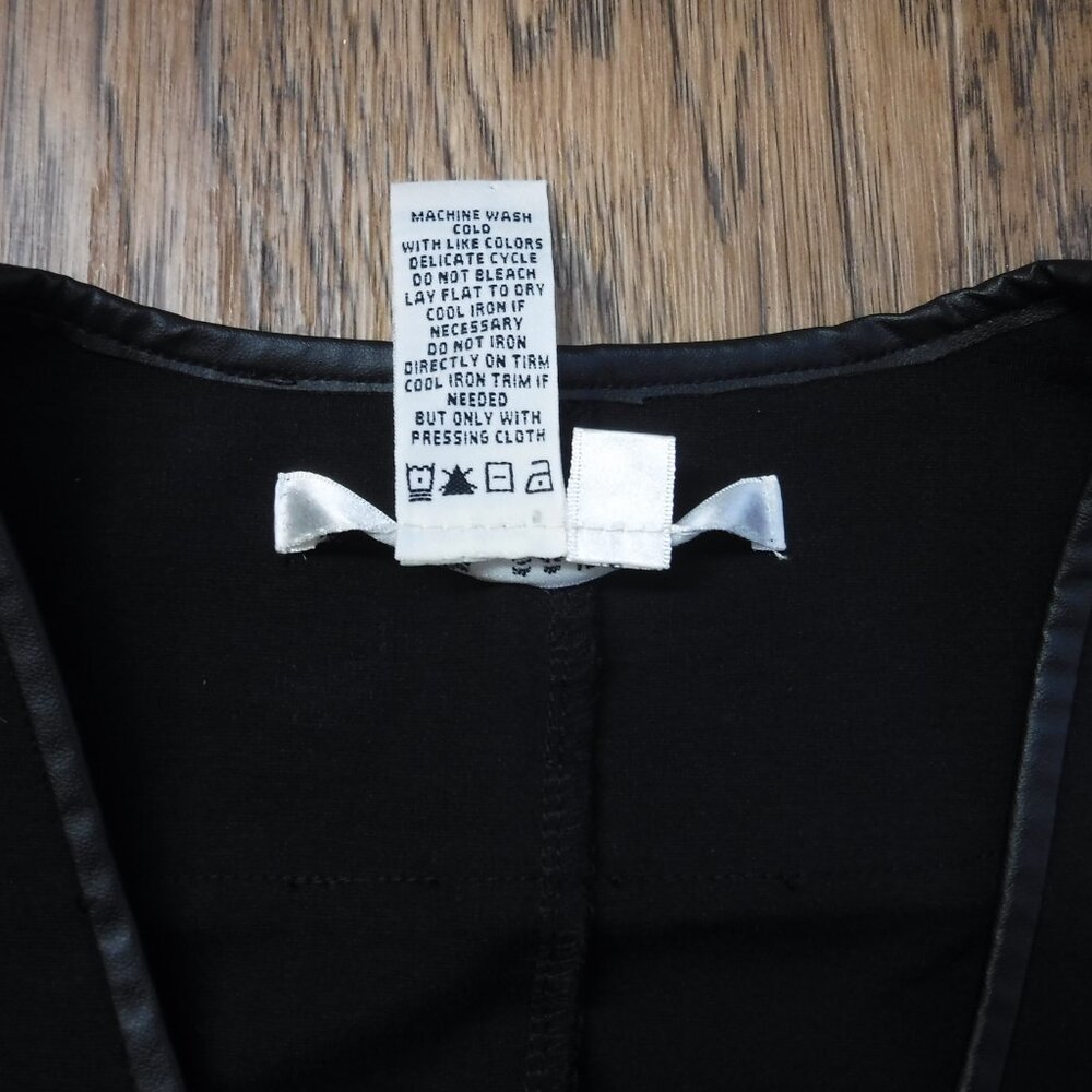 Max Studio Black Color A Button Up Long Sleeve Ja… - image 5